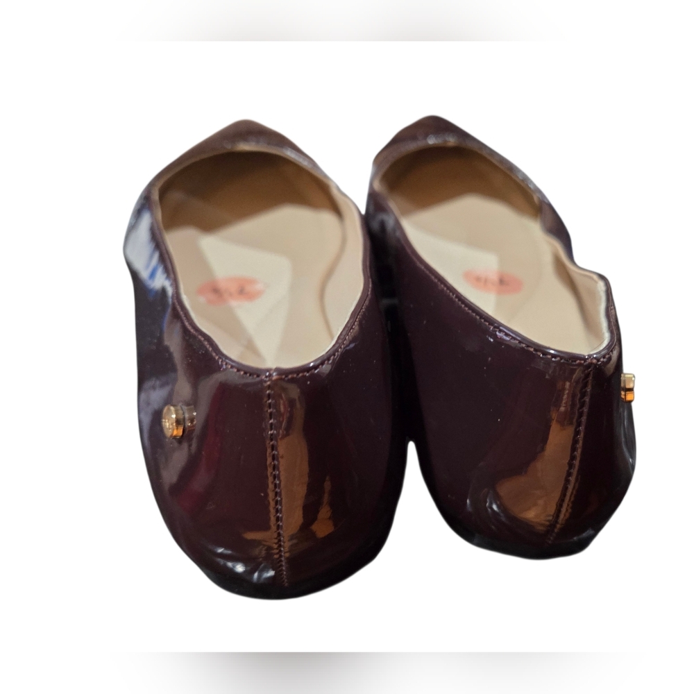 Jones New York - Elegant Faux Patent Leather Burgandy Women's Flats - Picture 4 of 5
